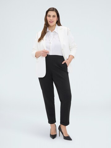 Regular Pantalon Fiorella Rubino en noir : devant
