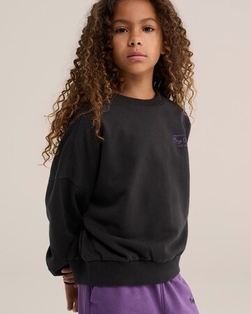 WE Fashion Sweatshirt in Grijs: voorkant