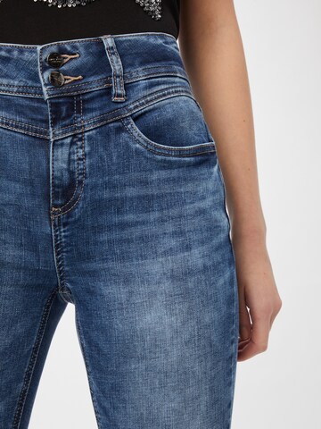 STREET ONE Slimfit Jeans 'QR York' in Blauw