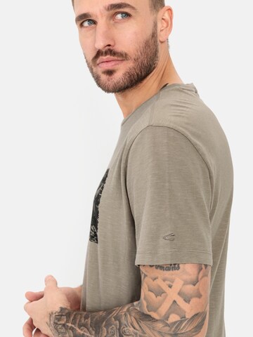 CAMEL ACTIVE T-Shirt mit Print aus nachhaltiger Baumwolle in Grün