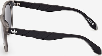 ADIDAS ORIGINALS Solbriller i grå