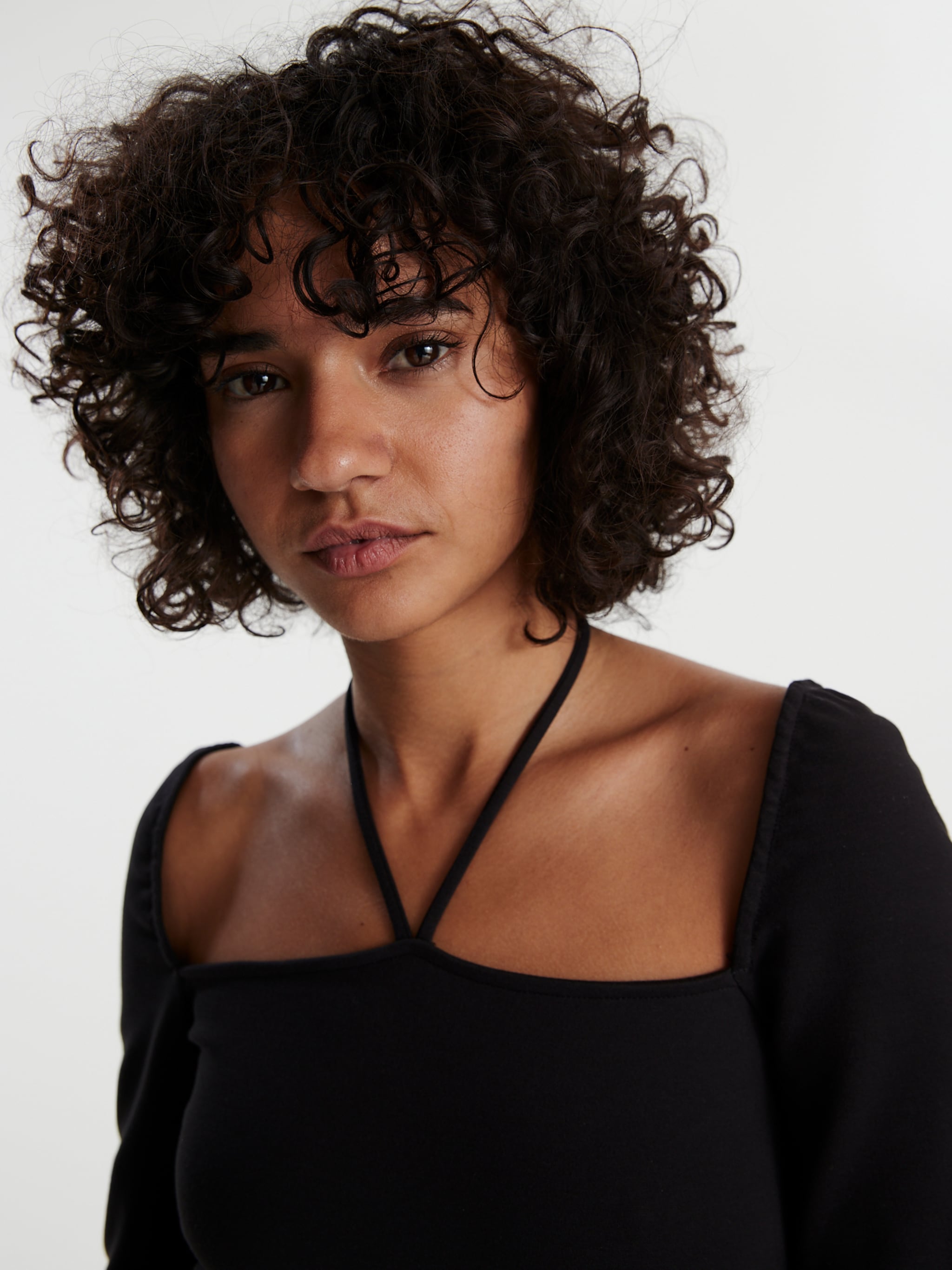 EDITED Produits T-shirt 'Nellie' noir