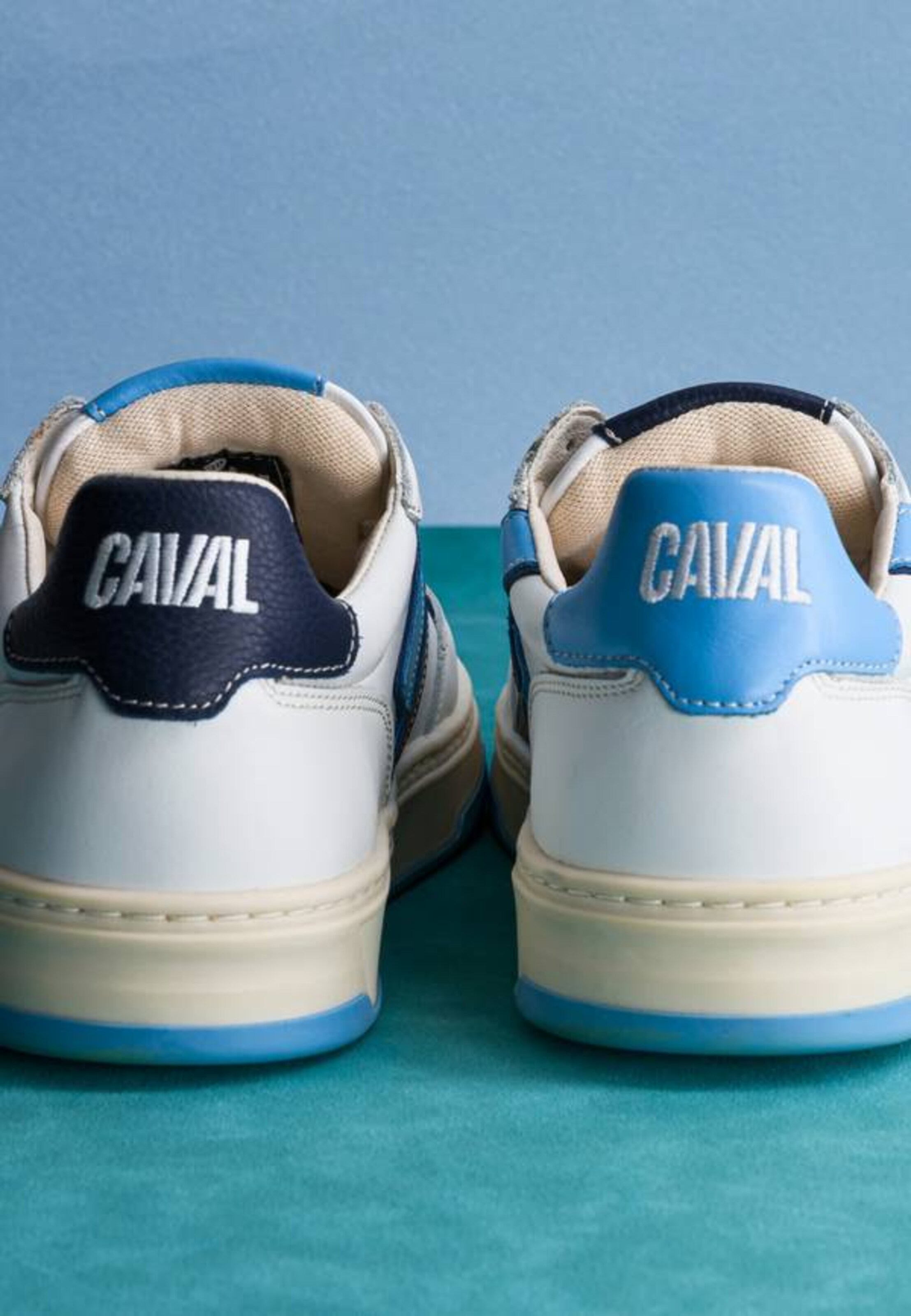 Caval - Sapato com atacadores ' FLOW ' em azul