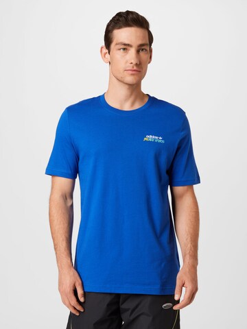 ADIDAS ORIGINALS T-Shirt 'Graphic Stoked Fish Flowers' in Blau: Vorderseite