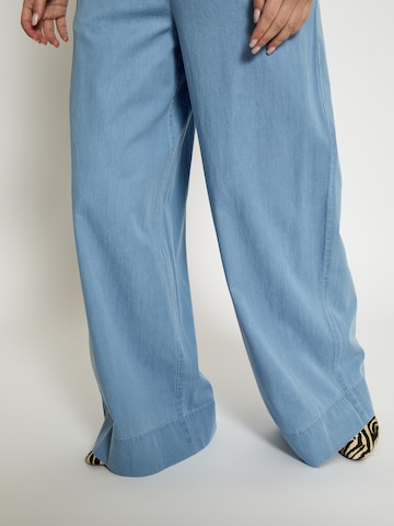 Peppercorn Regular Housut 'Nuisa' värissä sininen