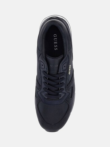 GUESS Sneaker 'Tresa' in Blau