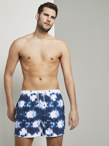 TOM TAILOR Zwemshorts 'Marcio' in Blauw