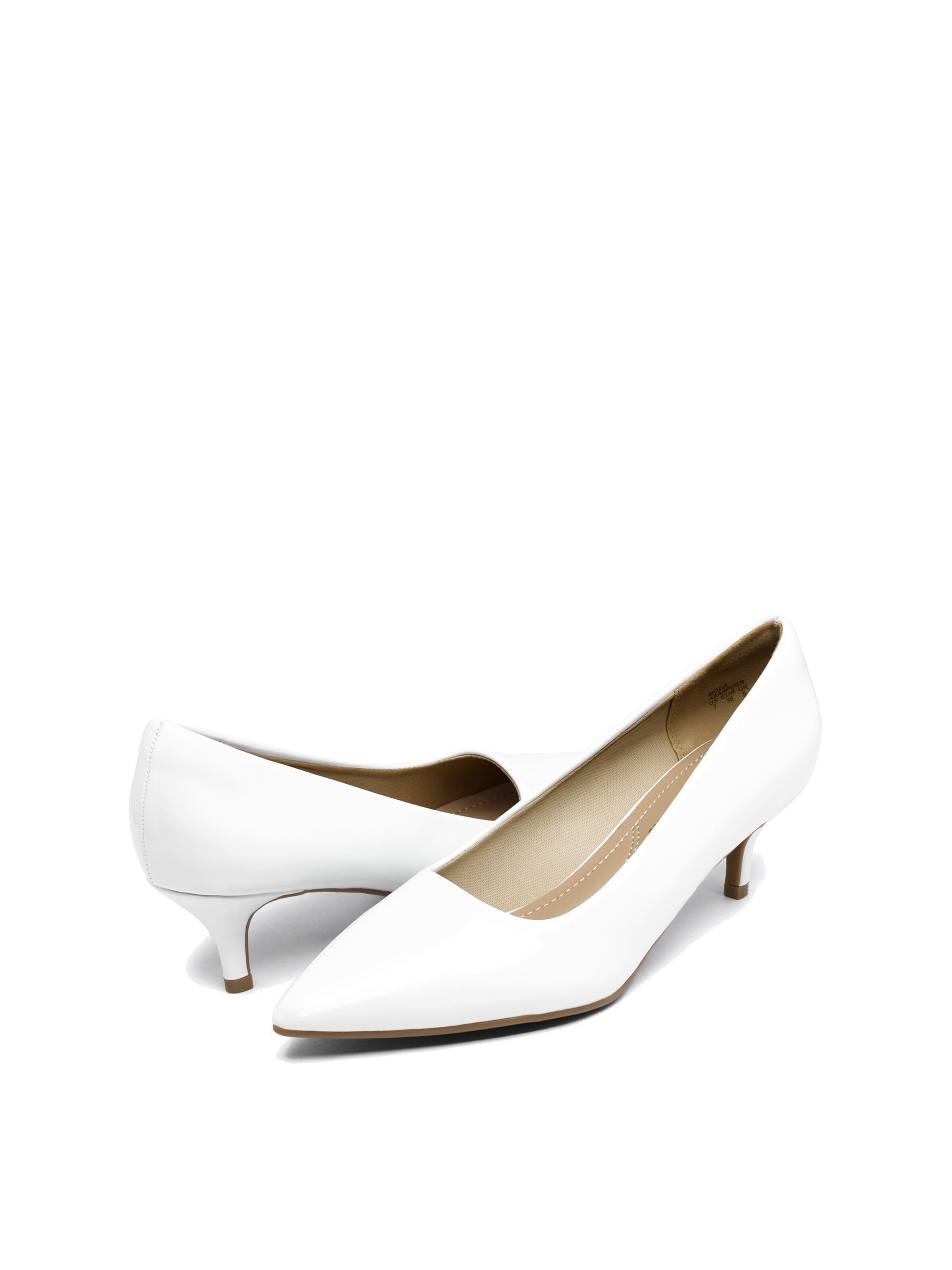 Dream Pairs Pumps in White