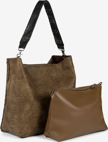 styleBREAKER Schultertasche '2 in 1 Schultertasche mit Nietengurt und Innentasche' in Braun: Vorderseite