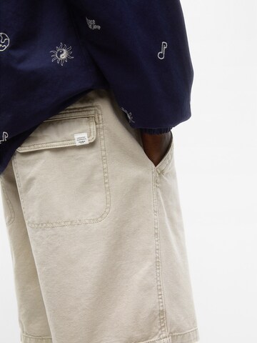 Largi Pantaloni de la Pull&Bear pe bej