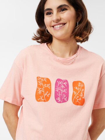 Trendyol T-Shirt in Pink