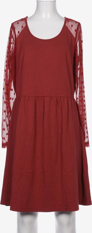 Junarose Dress in S in Red: front