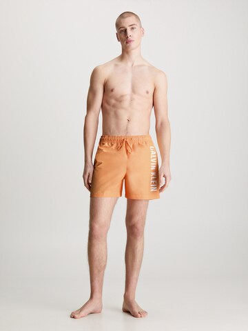 Calvin Klein Swimwear Zwemshorts ' Intense Power ' in Oranje