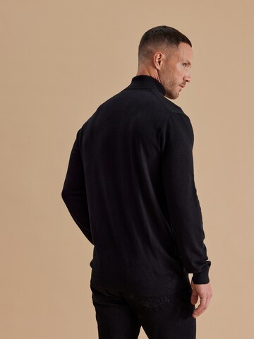 DAN FOX APPAREL Pullover 'Jasper' in Schwarz