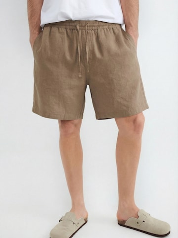 BALMOHK Loosefit Housut värissä ruskea: etupuoli