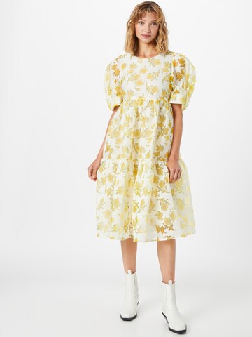 Copenhagen Muse - Vestido 'SAGA' en amarillo: frente