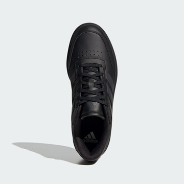 ADIDAS SPORTSWEAR Platform trainers 'Courtblock' in Black