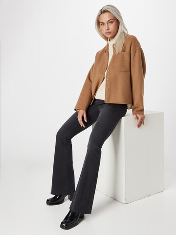 FRAME Between-season jacket in Beige