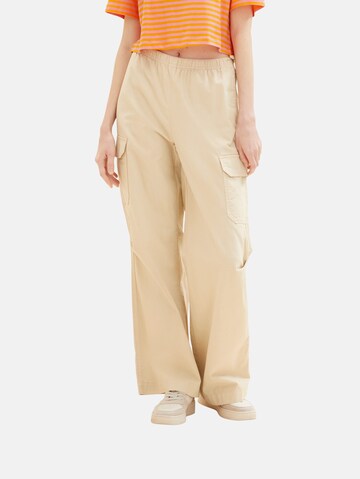 TOM TAILOR DENIM Loose fit Cargo trousers in Beige: front