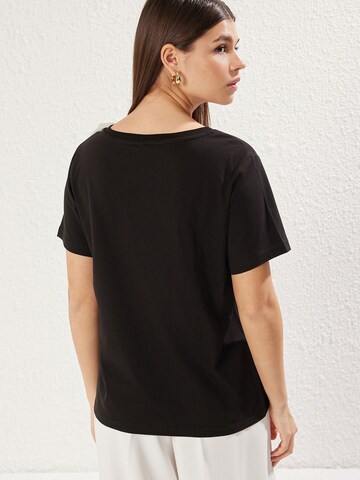 Tricou de la Trendyol pe negru