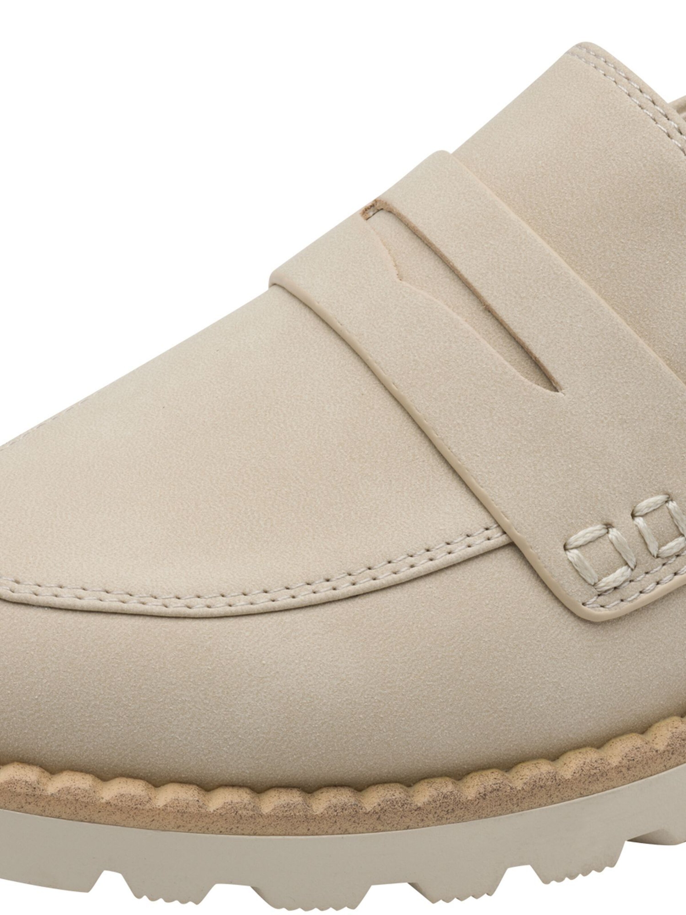 Chaussure basse Tamaris en beige