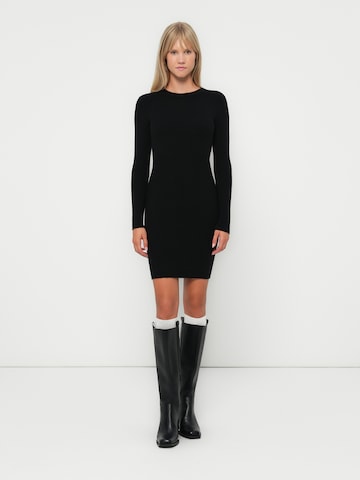 PIECES Knitted dress in Black: front