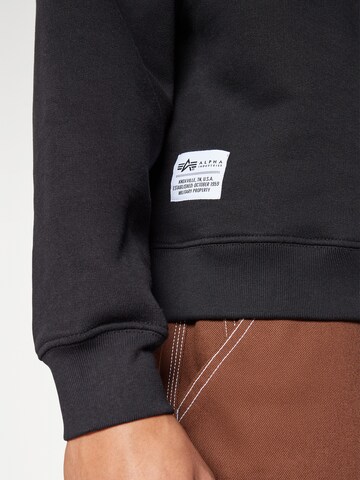ALPHA INDUSTRIES Μπλούζα φούτερ σε μαύρο