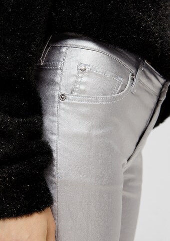 s.Oliver Regular Jeans 'Karolin' in Silber