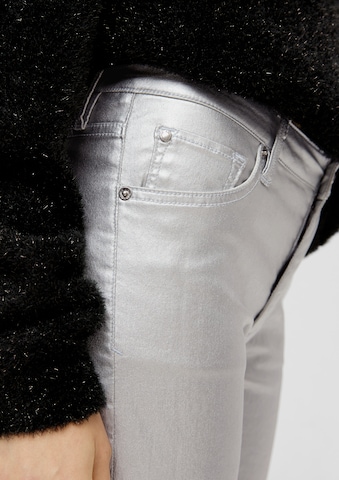s.Oliver Regular Jeans 'Karolin' in Zilver