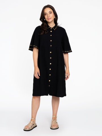 Yoek Shirt Dress in Black