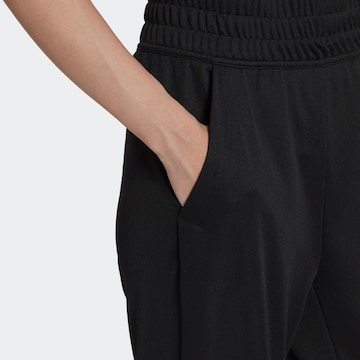Regular Pantaloni sport 'Tiro' de la ADIDAS SPORTSWEAR pe negru