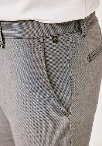 REDPOINT Slim fit Chino Pants in Beige
