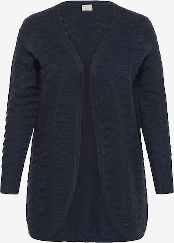 KAFFE CURVE Strickjacke in Grau: Vorderseite