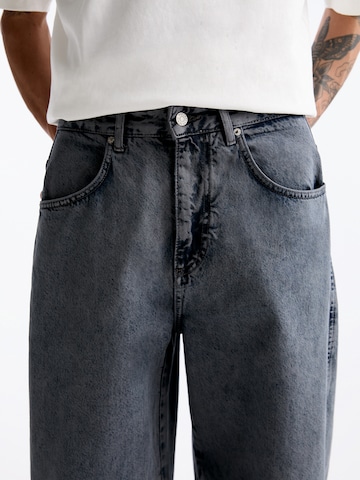 Pull&Bear Tapered Jeans i blå