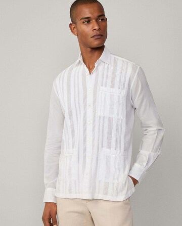 Coupe regular Chemise Hackett London en blanc : devant