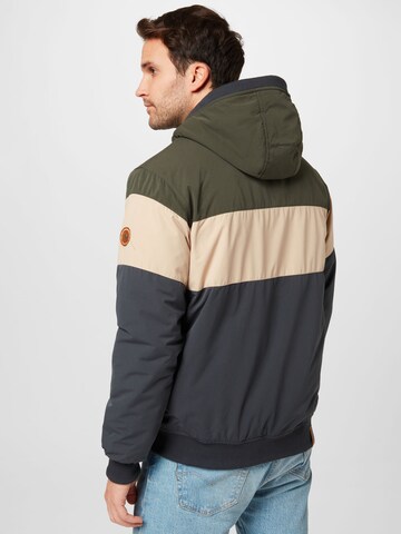 Veste mi-saison 'JAYCE' Ragwear en vert