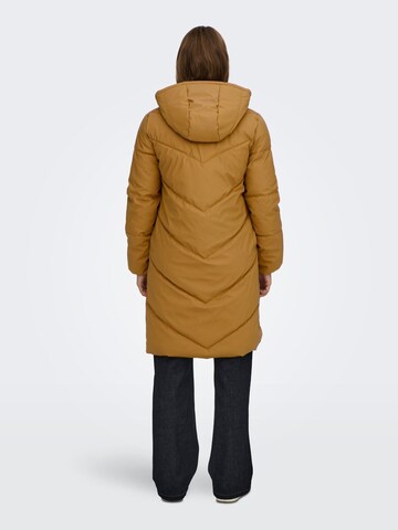 Manteau d’hiver JDY en marron