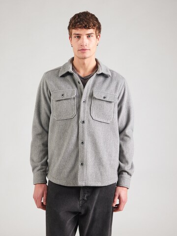 Coupe regular Chemise QS en gris : devant