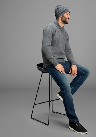 Man's World Pullover in Grau