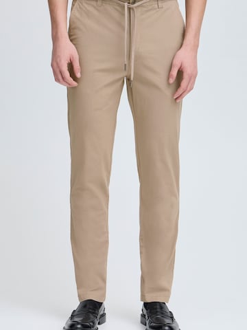 Kronstadt - regular Pantalón chino 'Siero' en marrón: frente
