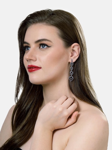 Boucles d'oreilles 'Ceciliaka' AVANT-GARDE PARIS en violet