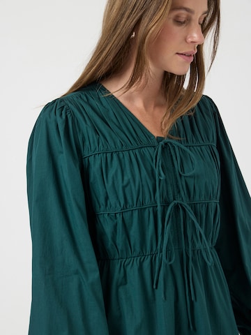 Robe 'YASEBBA' YAS en vert