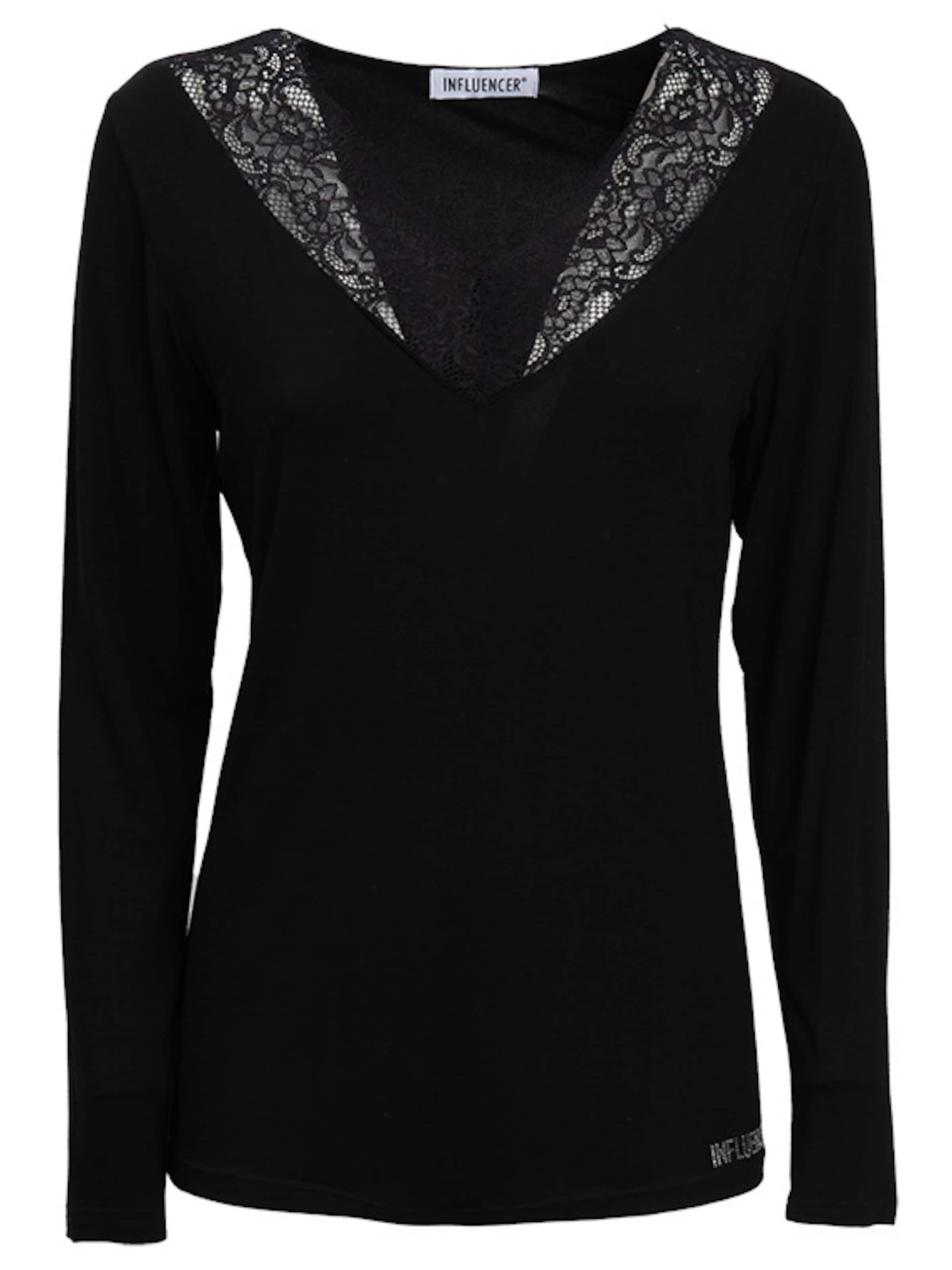 Influencer Тениска в черно: отпред