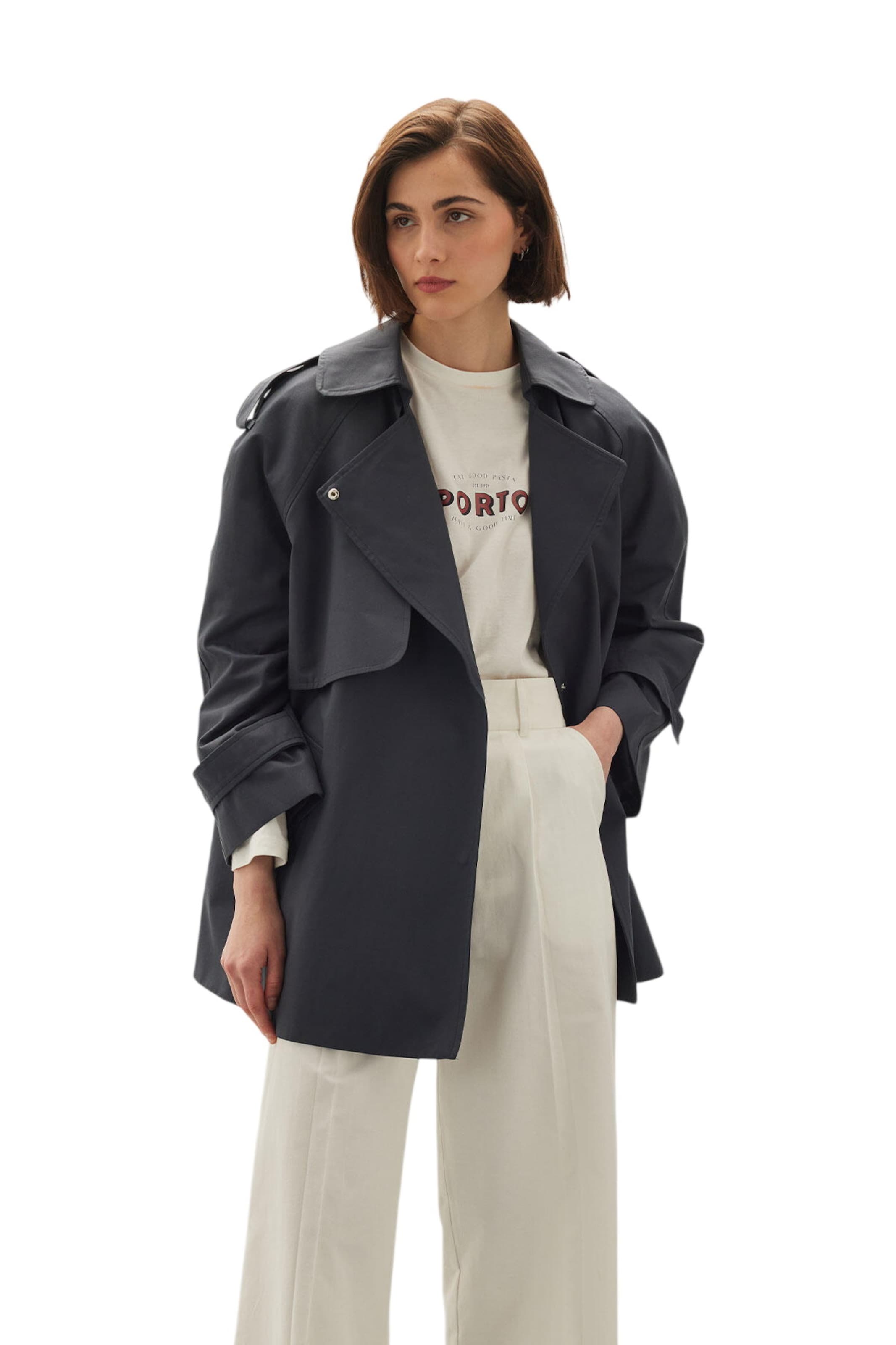 MANUKA Jacke in Blau: Vorderseite