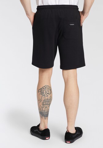 QUIKSILVER Regular Hose in Schwarz