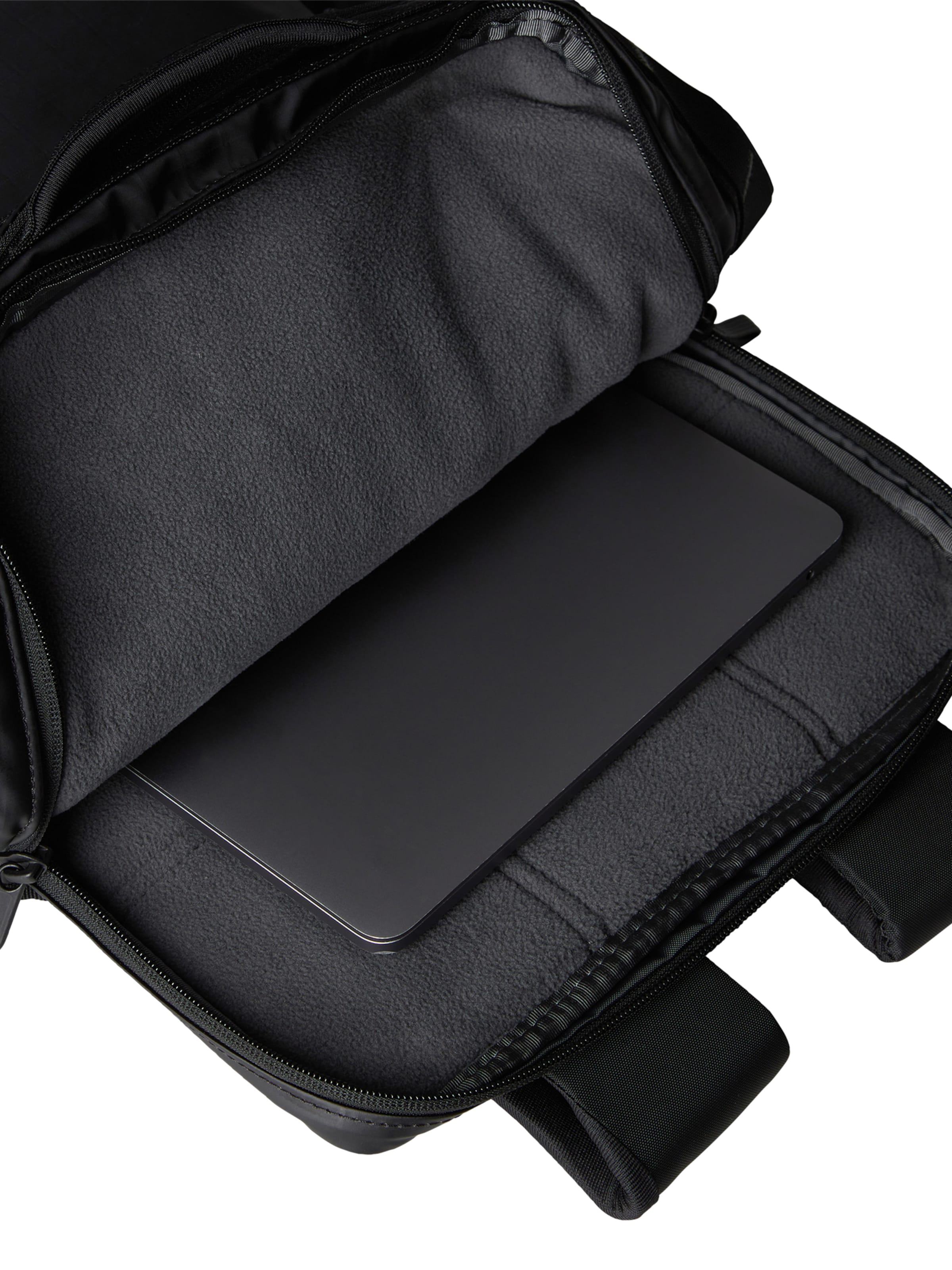 THE NORTH FACE Batoh 'BASE CAMP VOYAGER' – černá