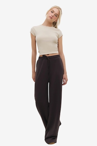 No Matter What Regular Hose in Braun