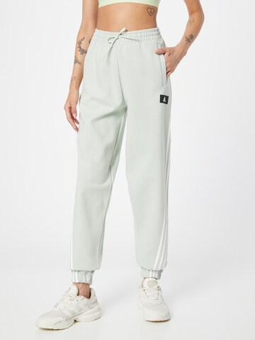 ADIDAS SPORTSWEAR Loosefit Sportbroek 'Future Icons 3-Stripes' in Groen: voorkant