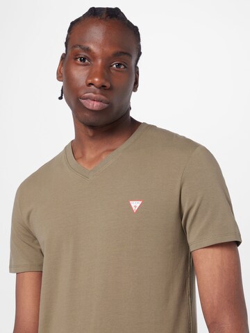 Tricou de la GUESS pe verde