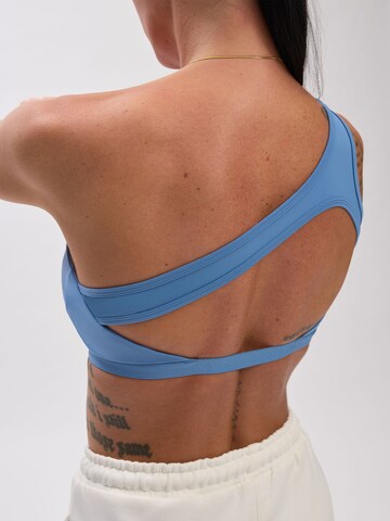 V!BE STUD!OS Top in Blau in Blau